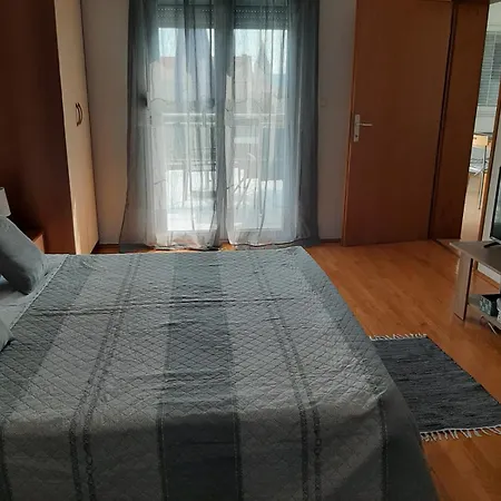 Luna Sveti Filip i Jakov